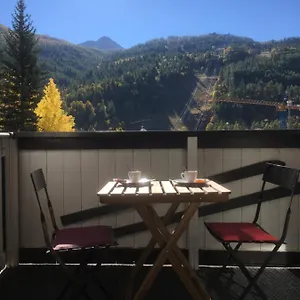 Serre-chevalier-chantemerle. Plein Sud 4per Appartement